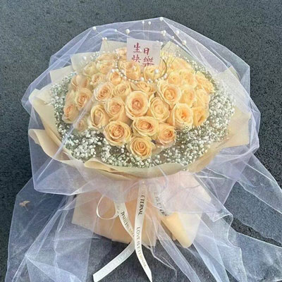赣州52朵香槟玫瑰满天星，你就是我的全部
